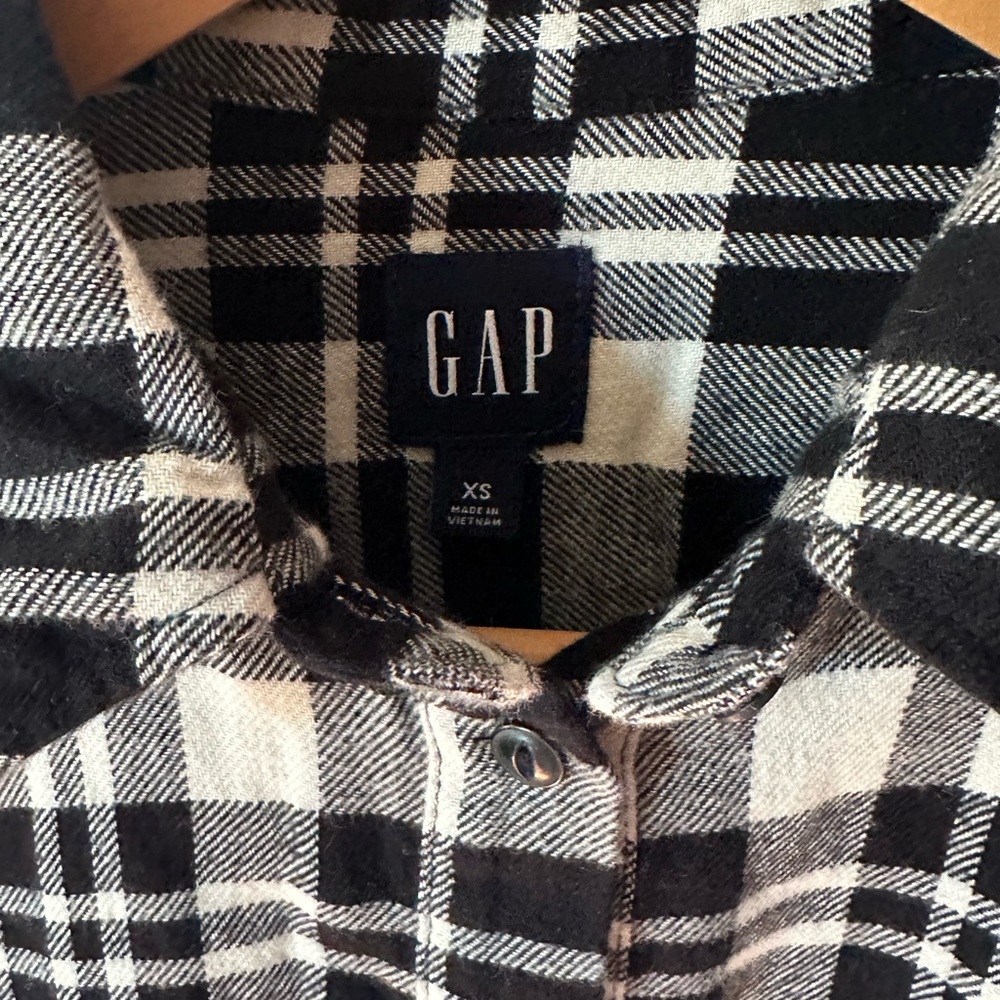 GAP Flannel Button Down - Picture 2 of 3